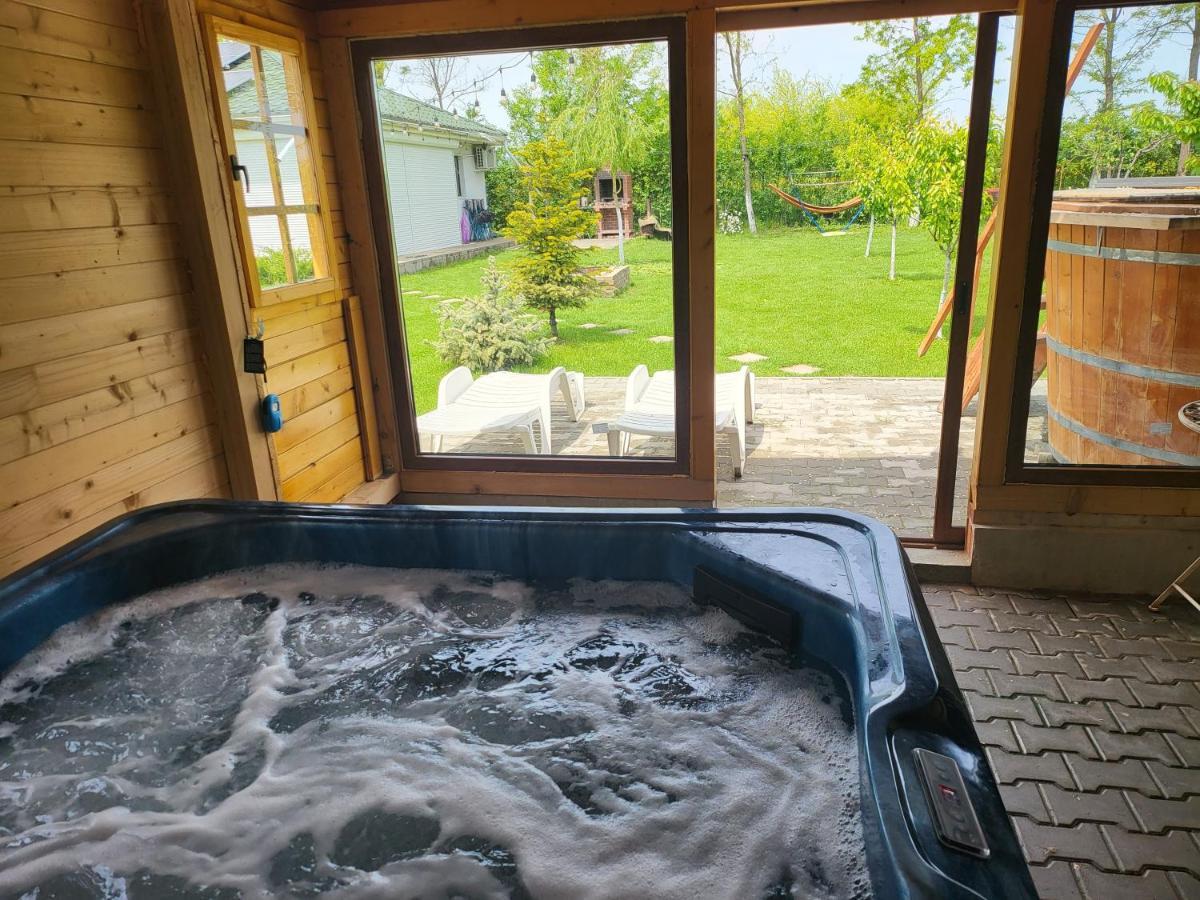 Casa Elis Piscina, Jacuzzy , Sauna, Ciubar Merei Eksteriør bilde